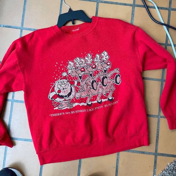VTG 80s Red Christmas Sweatshirt Santa Reindeer “Snow Business” Boxy Crew M - Picture 3 of 7